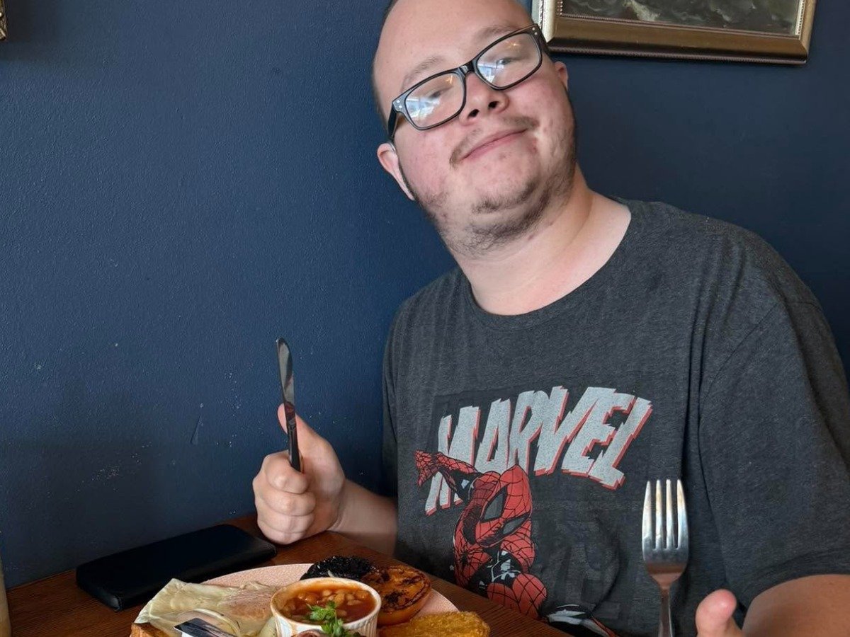 Ronin was out enjoying breakfast